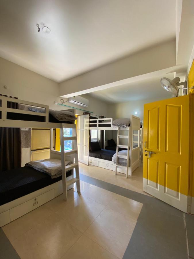 Rove By Boston Living Hostel Hyderabad Exterior photo