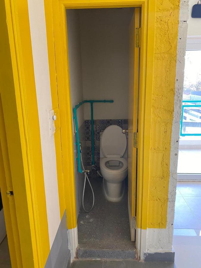 Rove By Boston Living Hostel Hyderabad Exterior photo